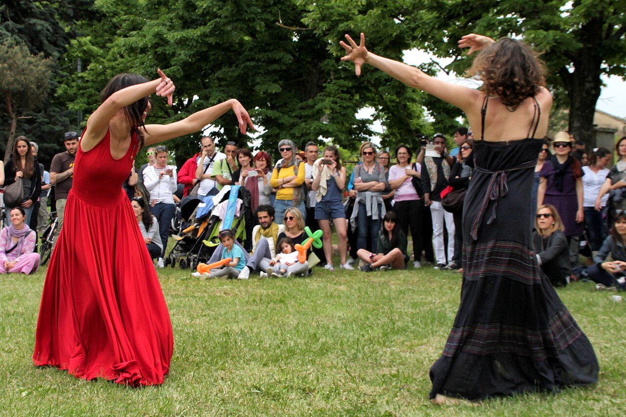 Dancers performing the pizzica